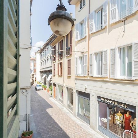 Da Pia In Historycal Como City Centre By Rent All Como Buitenkant foto