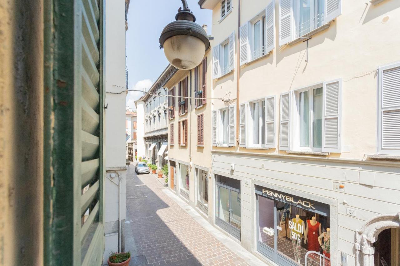 Da Pia In Historycal Como City Centre By Rent All Como Buitenkant foto